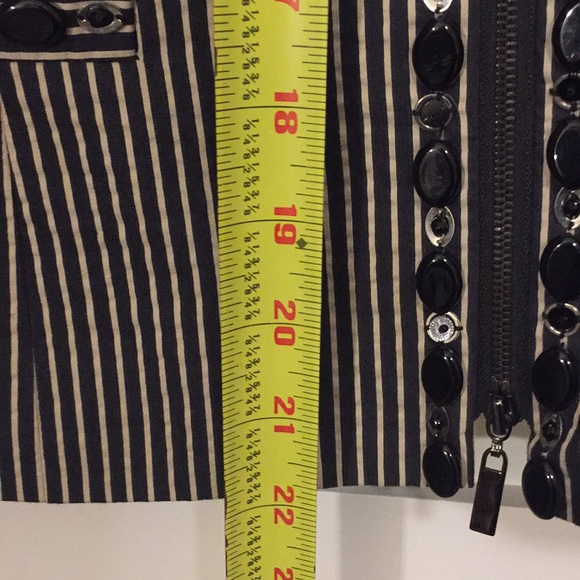 Showstopper Worth blazer, sz 6, fits like an 8 - Picture 8 of 8